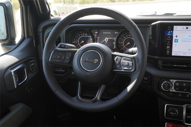 2025 Jeep Gladiator Mojave photo 14