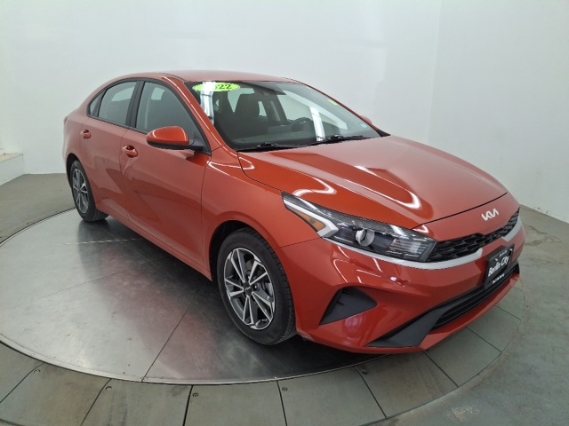 2022 Kia Forte LXS photo 9
