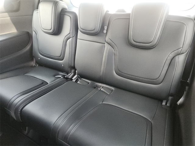 2025 Nissan Armada photo 6