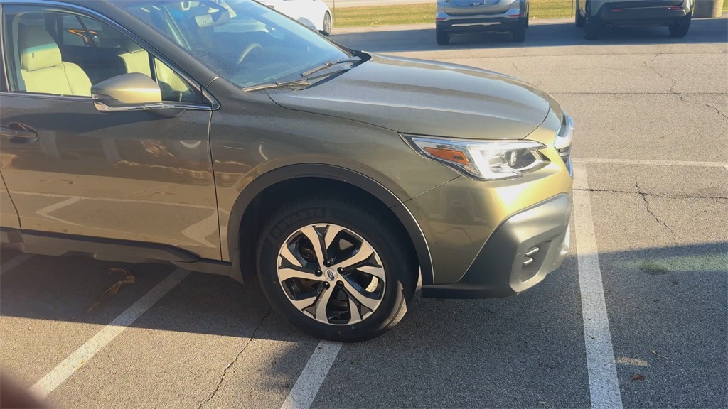 2021 Subaru Outback Limited photo 2