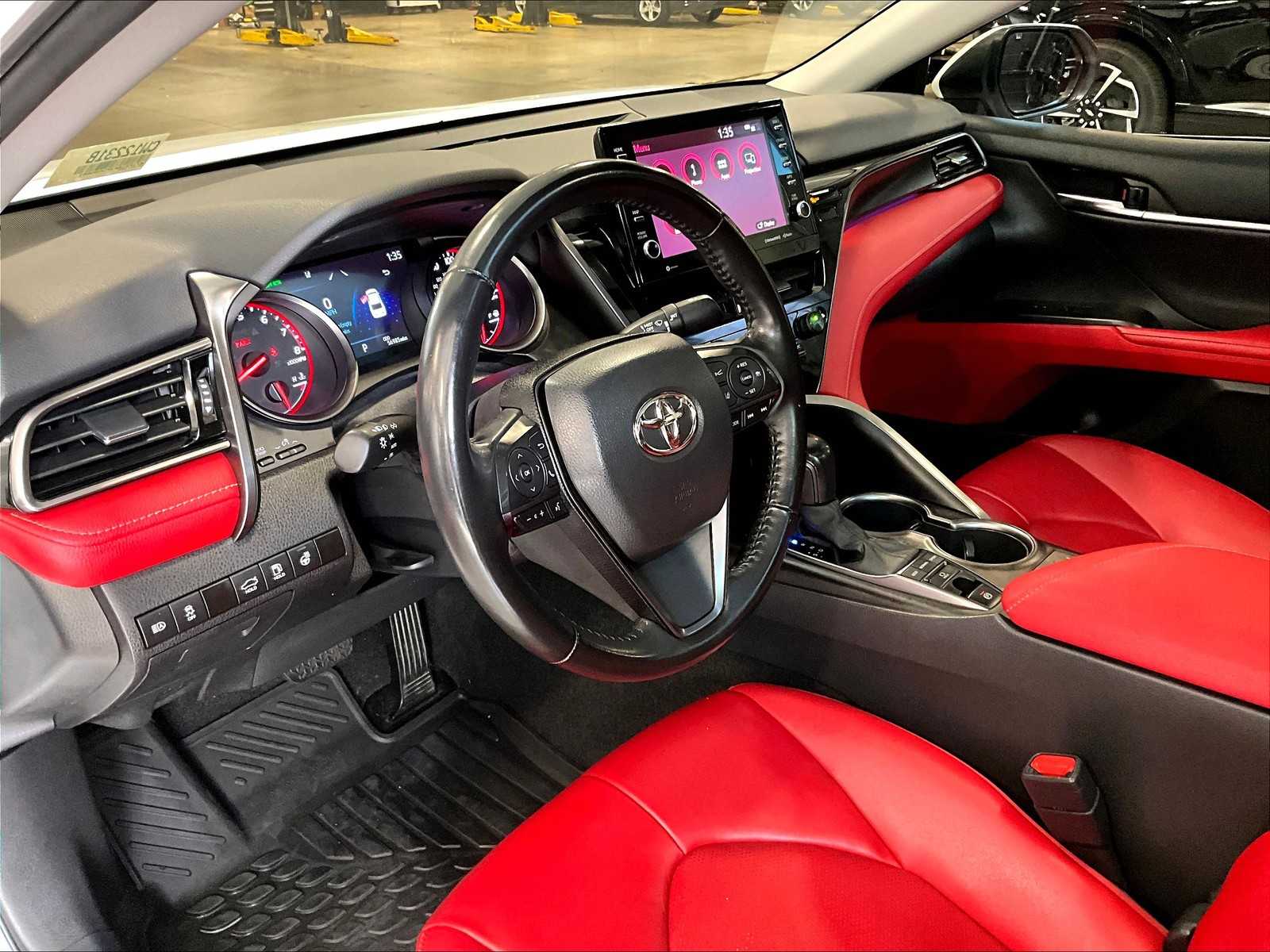 2023 Toyota Camry XSE photo 8