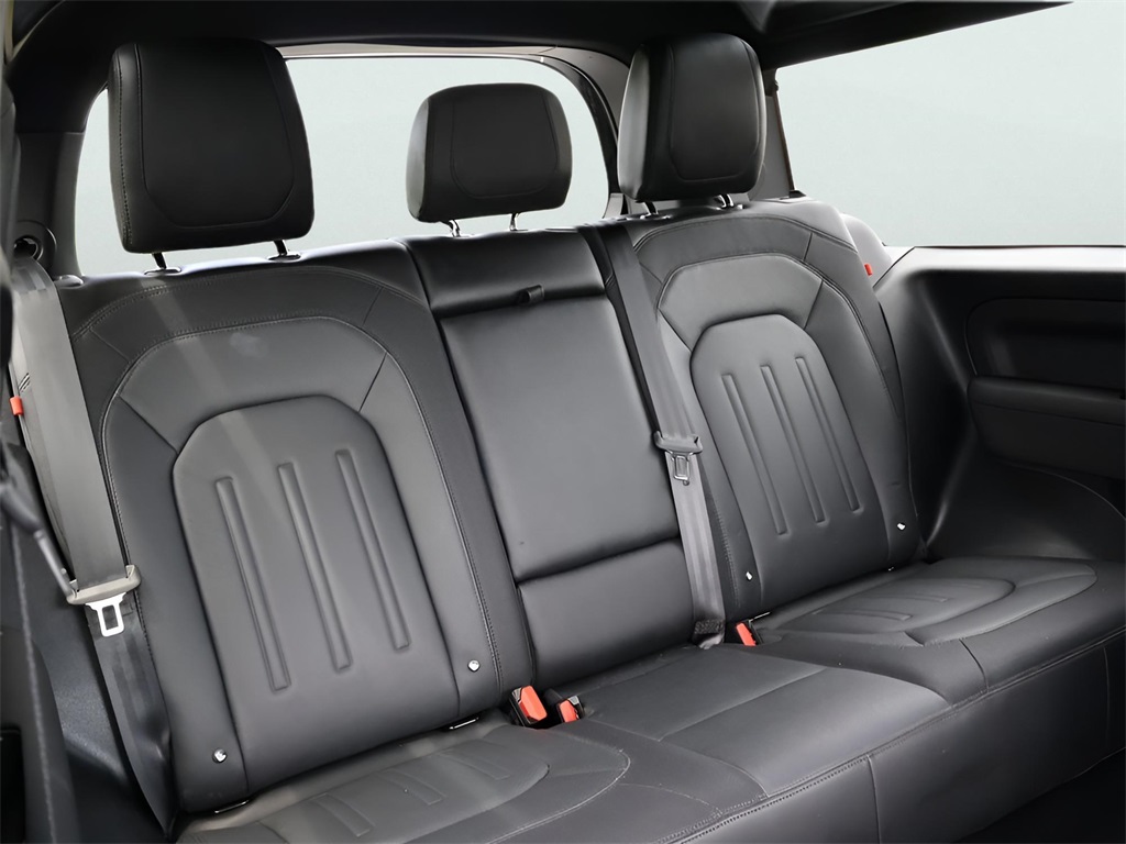 2022 Land Rover Defender 90 X-Dynamic S photo 12