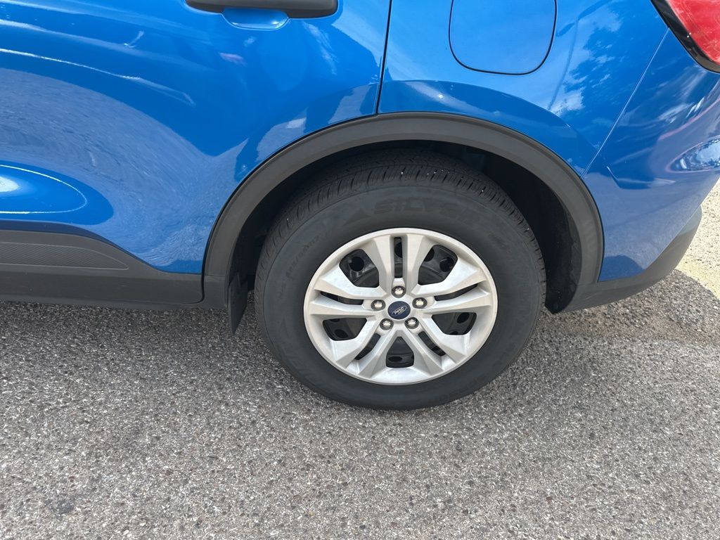 2020 Ford Escape S photo 10