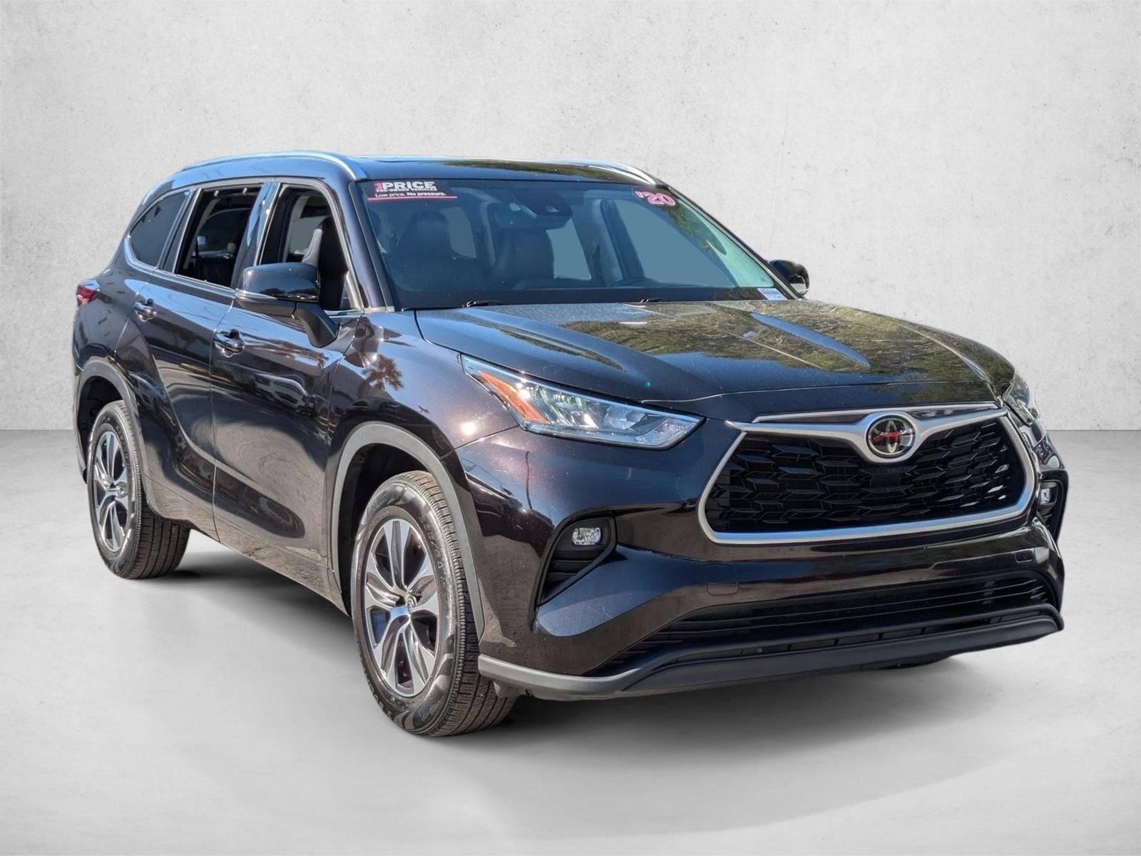 2020 Toyota Highlander XLE photo 3