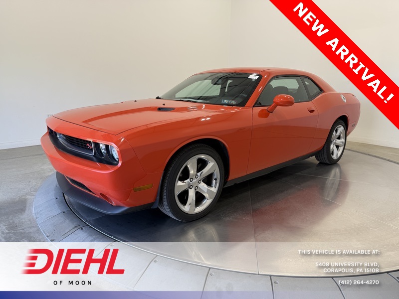 2013 Dodge Challenger R/T photo 3
