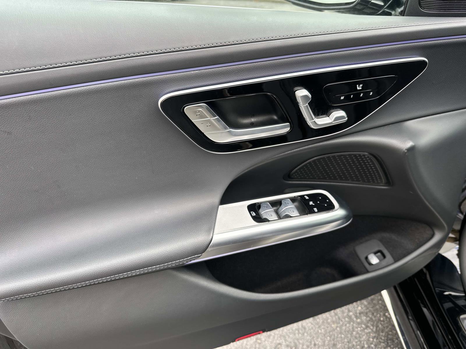2025 Mercedes Benz E 350 4MATIC photo 13