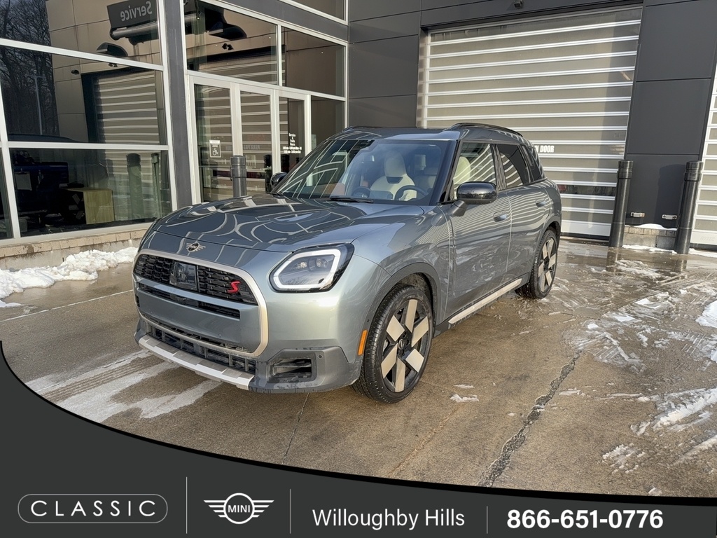 2025 MINI Countryman S's photo