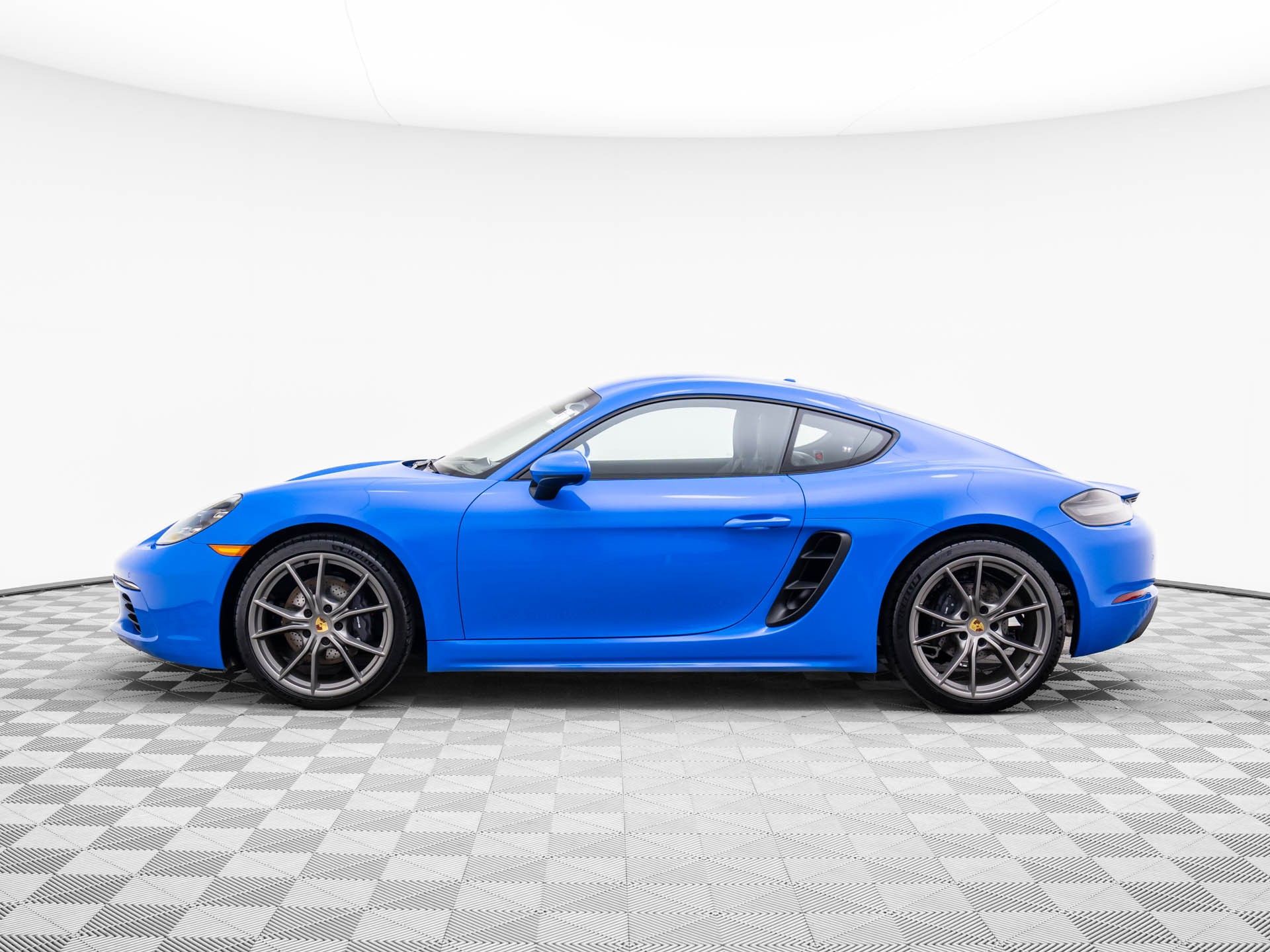 2025 Porsche Cayman Base S photo 2