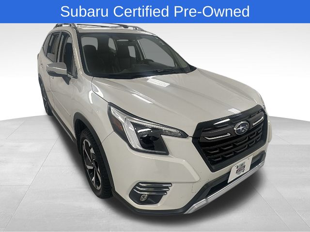 2022 Subaru Forester Touring's photo