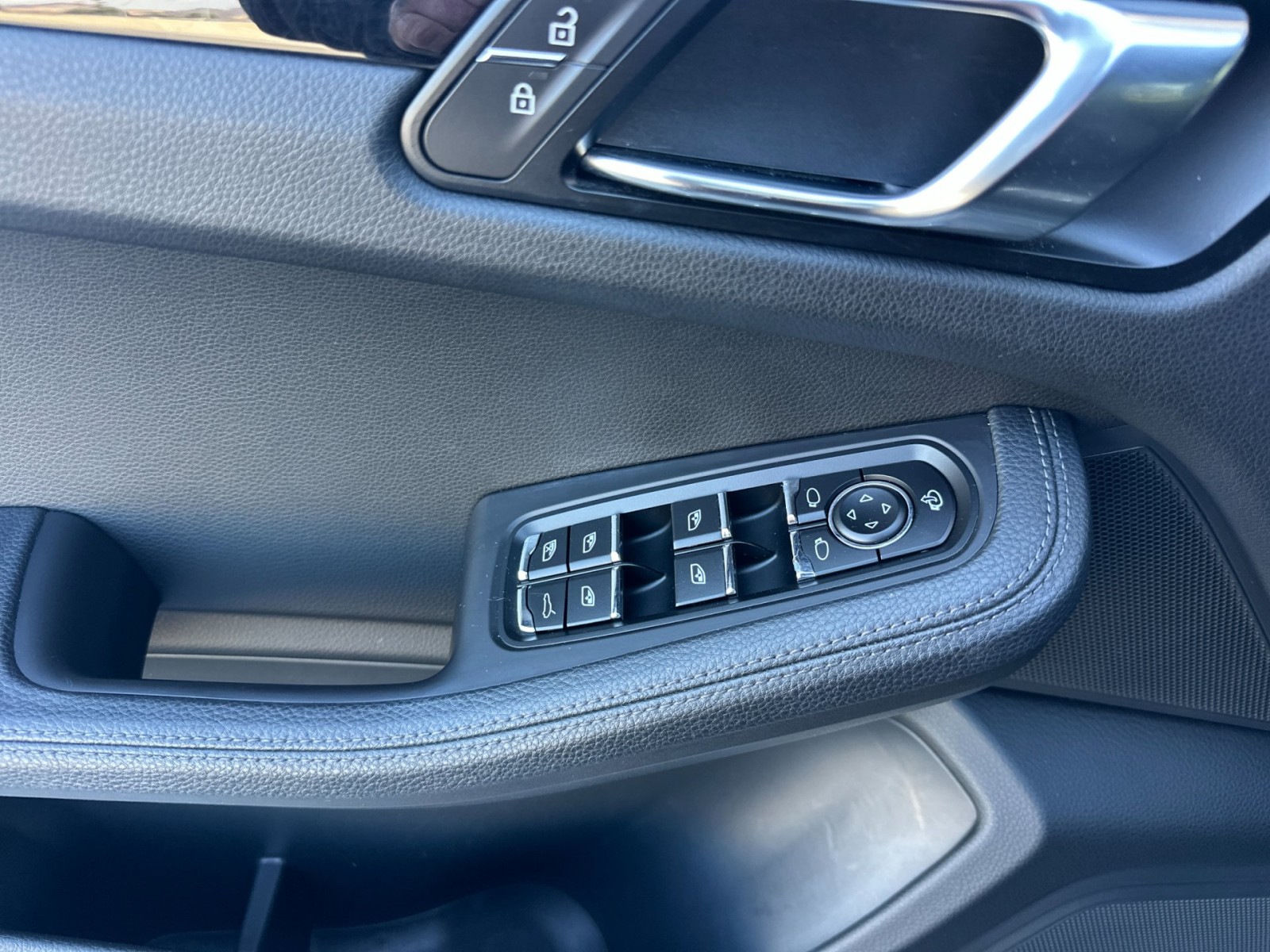 2019 Porsche Macan photo 12