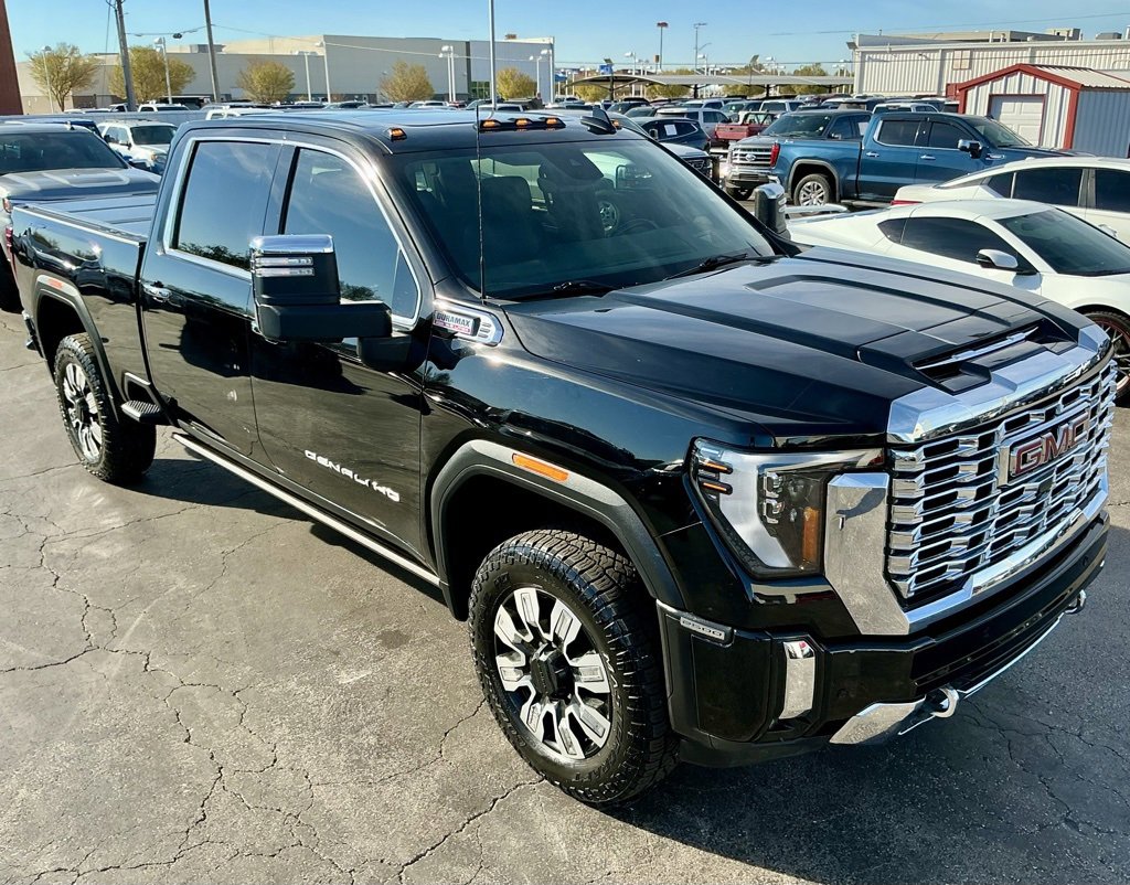 Image of Pre-Owned 2024 GMC Sierra 2500 HD Denali