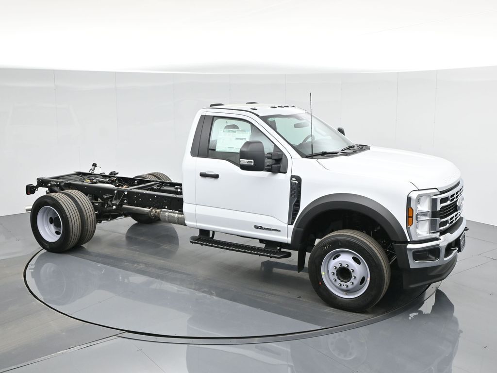 2024 Ford F-600 photo 24