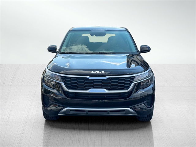 2023 Kia Seltos LX photo 8