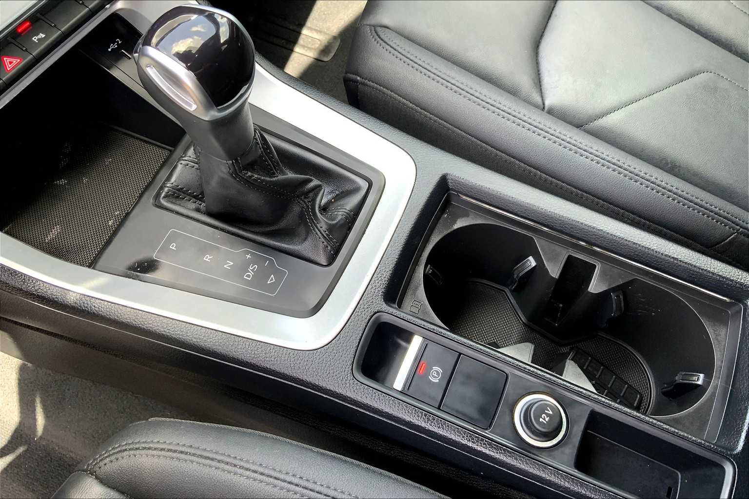 2023 Audi Q3 S line Premium photo 30