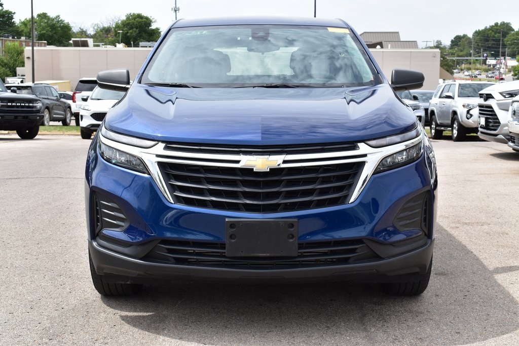 Used 2022 Chevrolet Equinox LS with VIN 3GNAXSEV4NS221074 for sale in Kansas City
