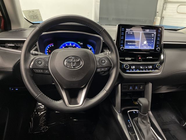 2022 Toyota Corolla Cross XLE photo 5