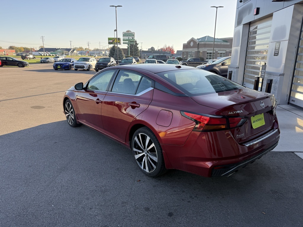 2019 Nissan Altima 2.5 SR photo 3