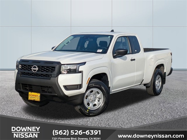 2026 Nissan Frontier S's photo
