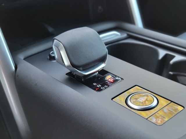 2024 Land Rover Discovery SE photo 26
