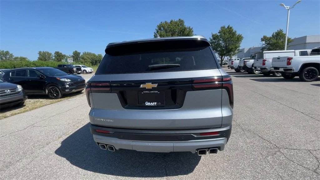 2026 Chevrolet Traverse photo 7
