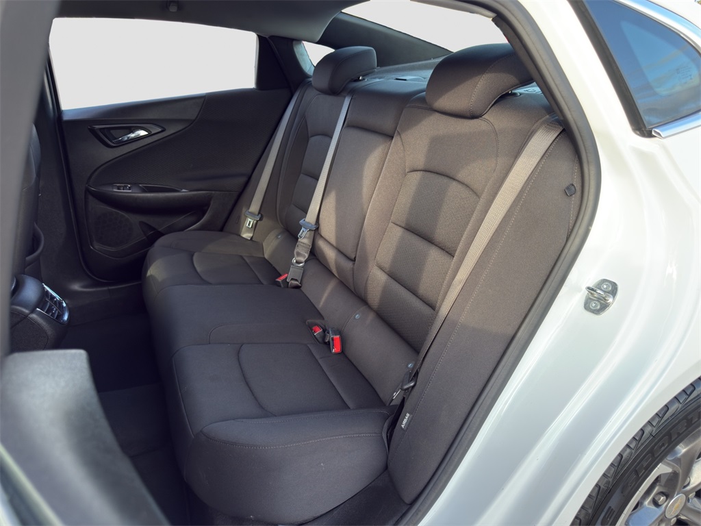 2023 Chevrolet Malibu 1LT photo 13