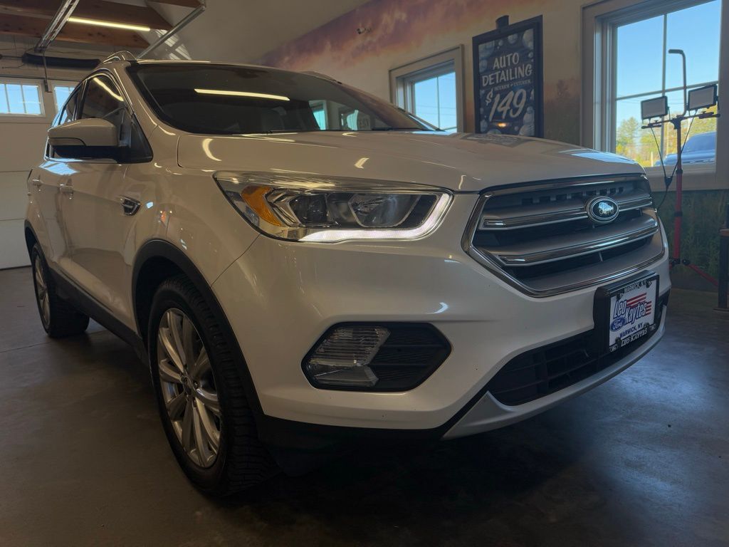 2017 Ford Escape Titanium photo 3