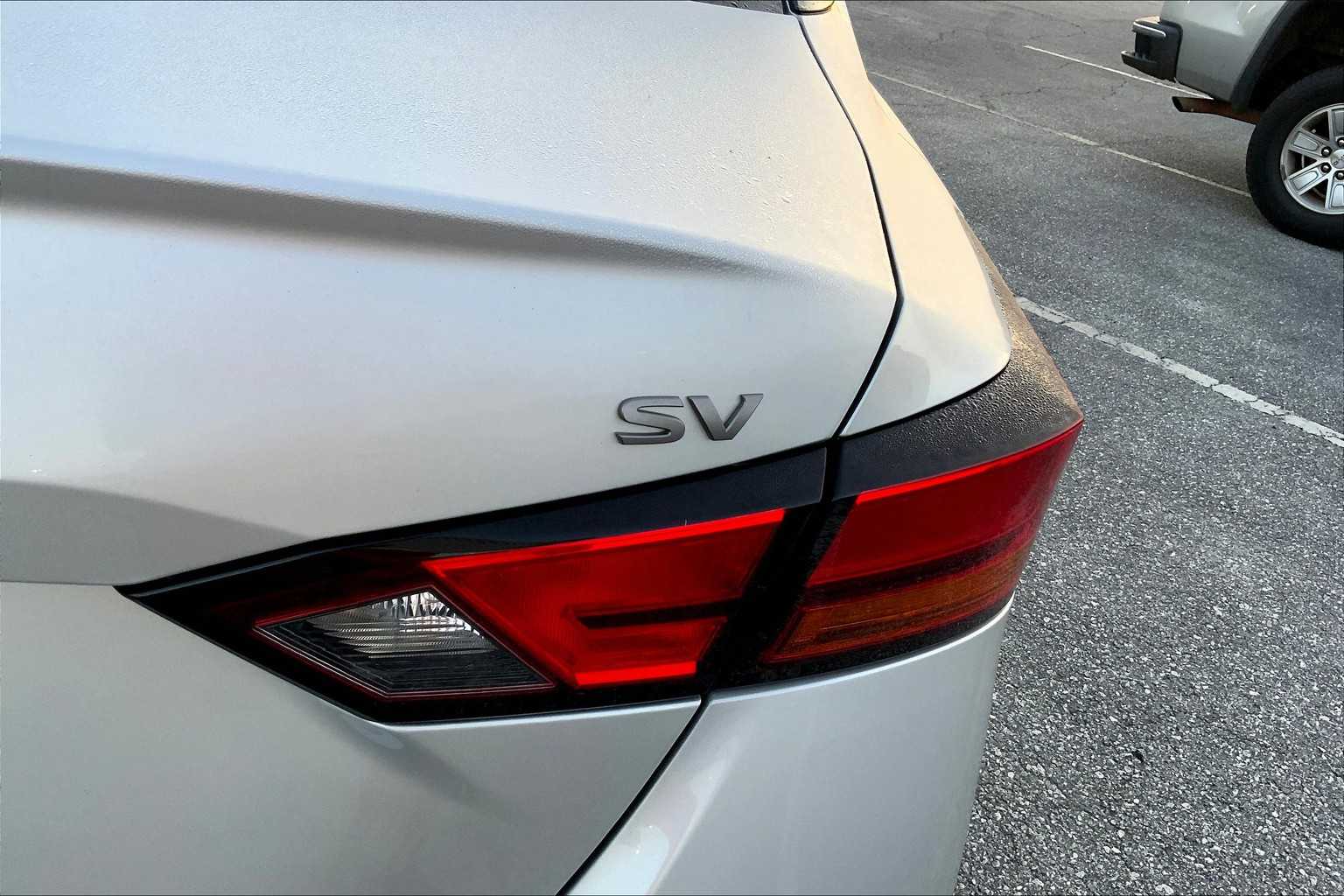 2023 Nissan Altima 2.5 SV photo 9