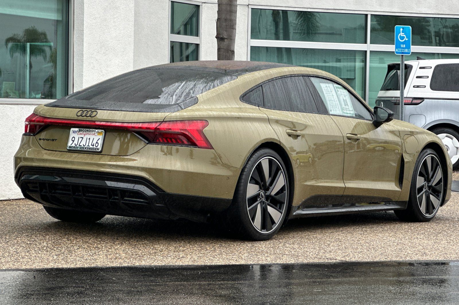 2023 Audi e-tron GT Prestige photo 4