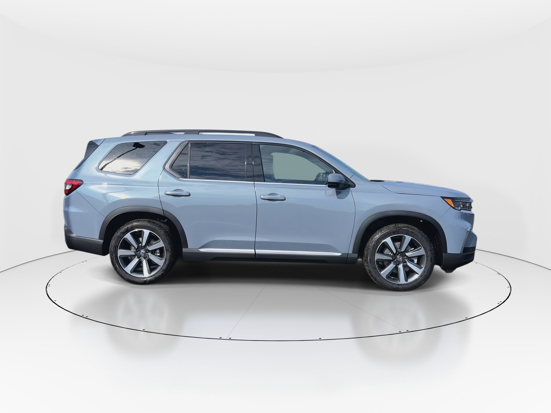 2025 Honda Pilot Touring photo 9