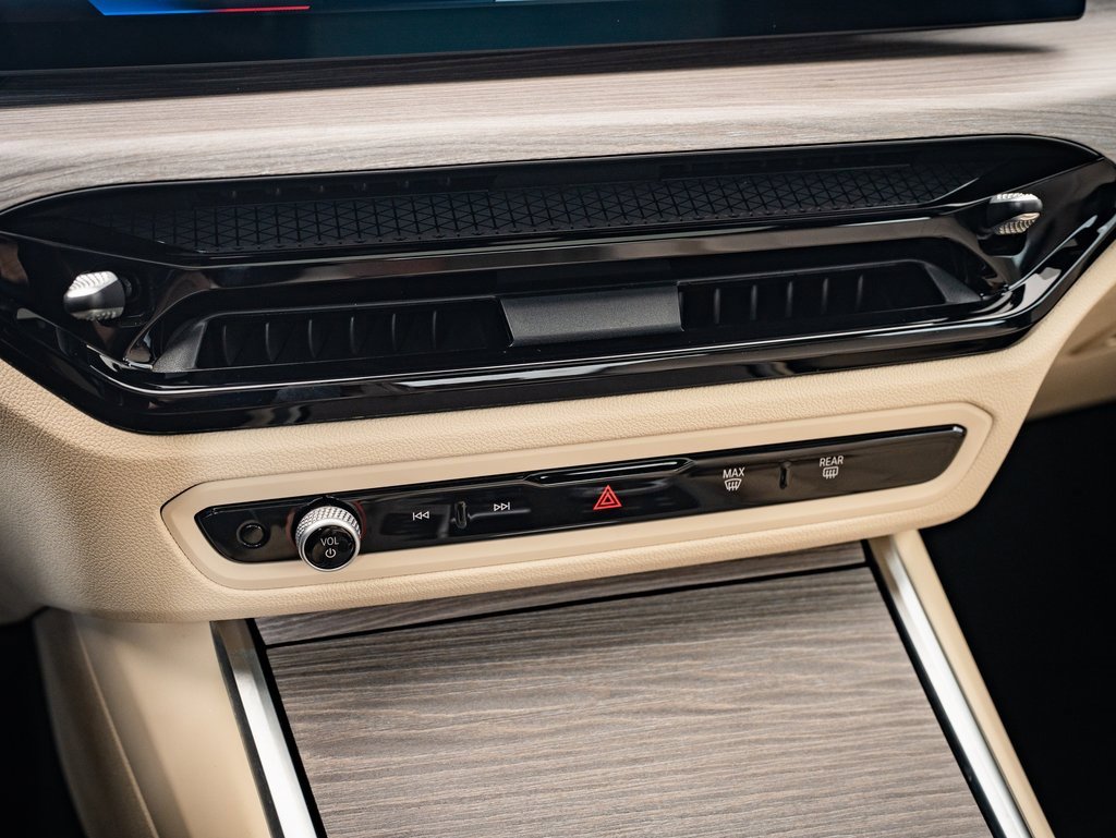2025 Bmw 330i xDrive photo 30