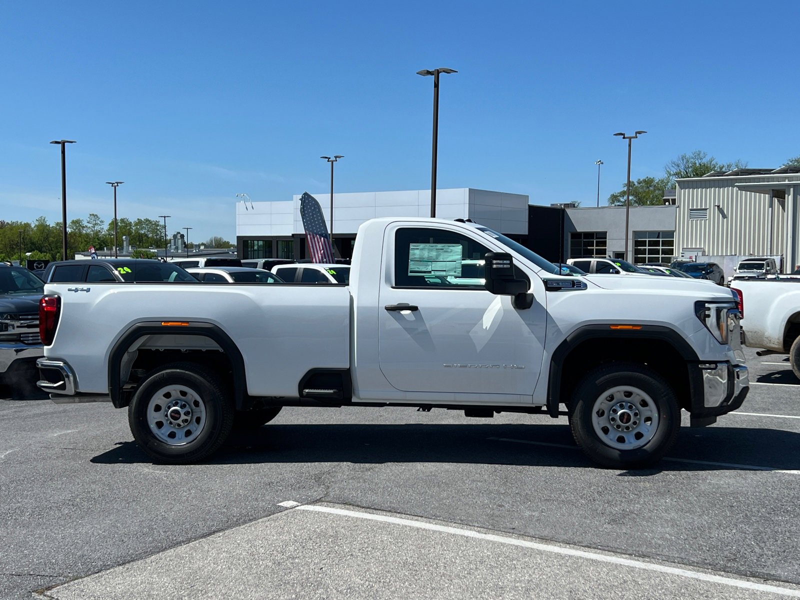 2025 Gmc Sierra 2500 HD Pro photo 2