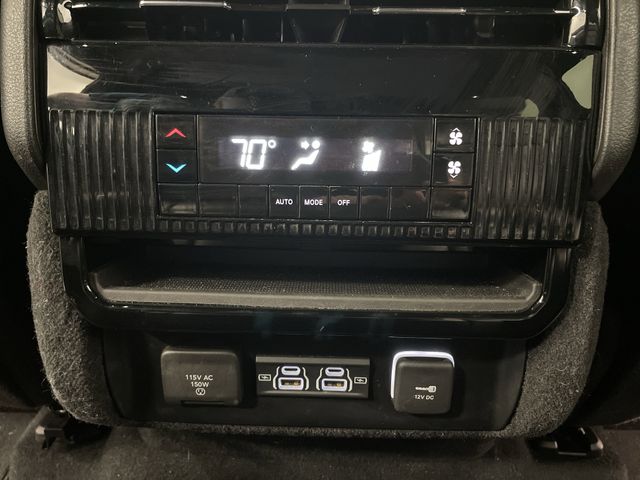 Certified Used 2024 Baltic Gray Metallic Clearcoat Jeep Series II image 38