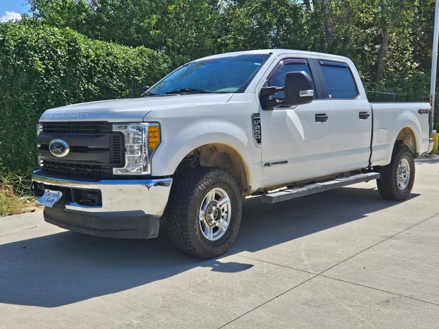 2017 Ford F-250 photo 2