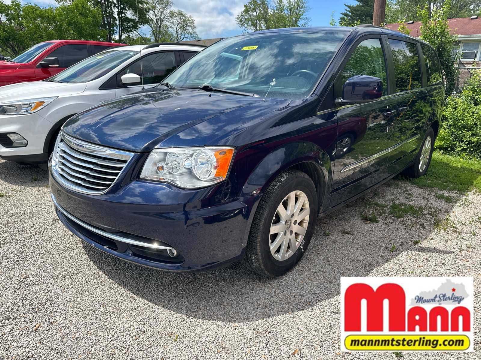 2016 Chrysler Town & Country Touring