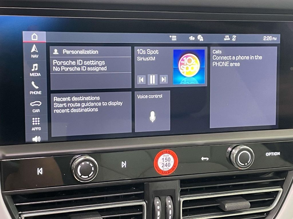 2024 Porsche Macan Base photo 27
