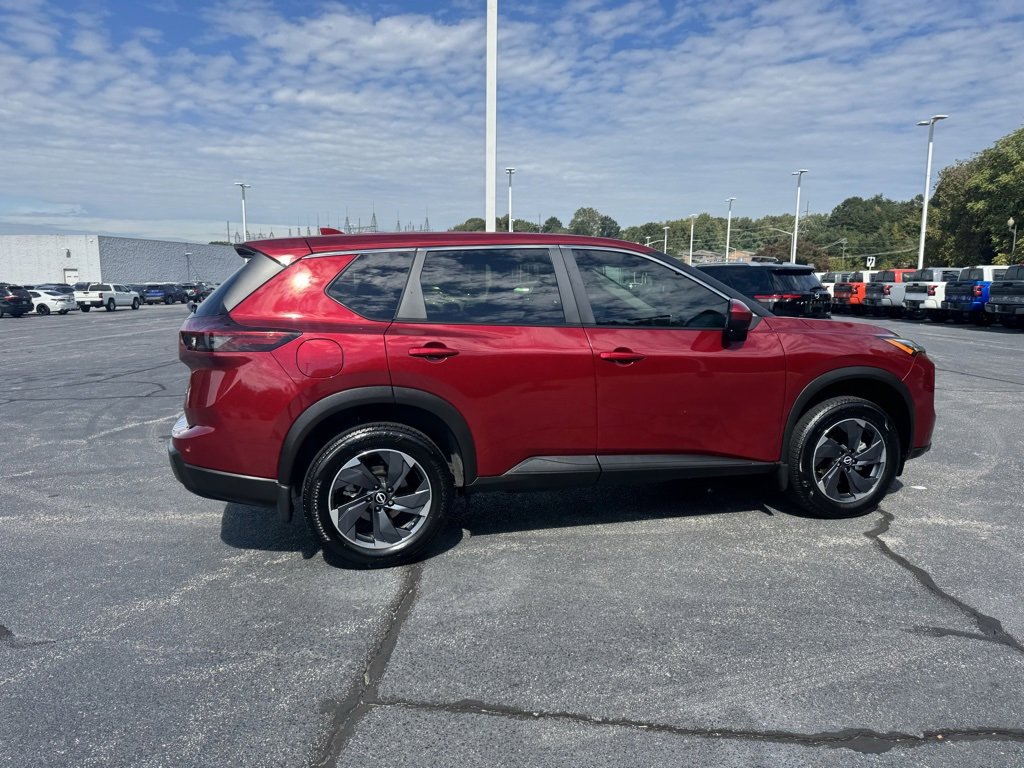 2025 Nissan Rogue SV photo 7