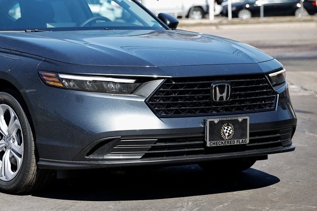 2025 Honda Accord LX photo 15