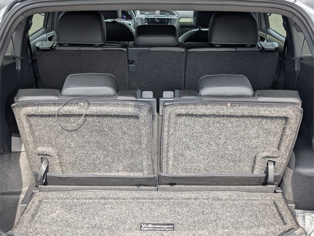 2024 Volkswagen Tiguan SE R-Line Black photo 12