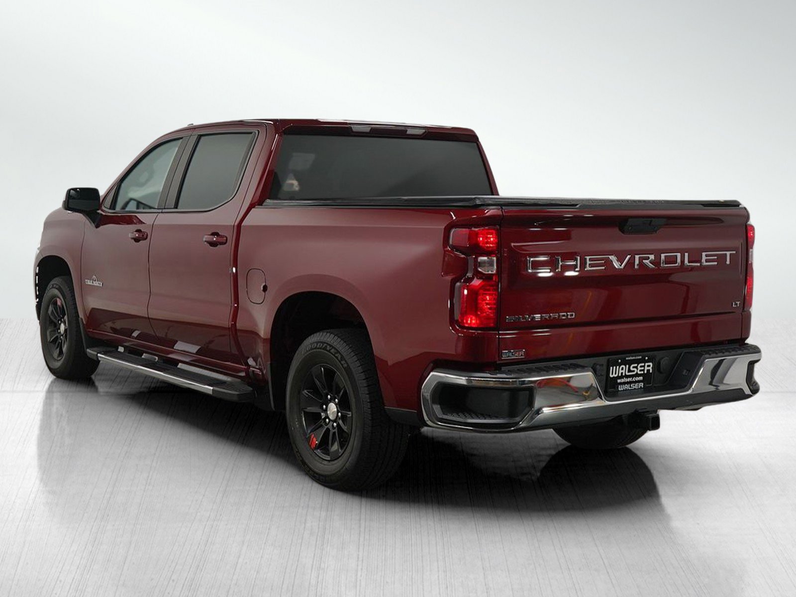 2019 Chevrolet Silverado 1500 LT photo 2