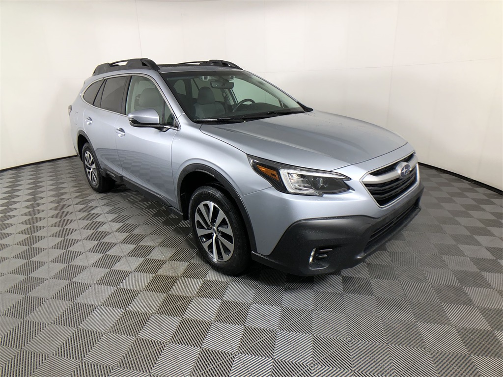 2020 Subaru Outback Premium photo 3