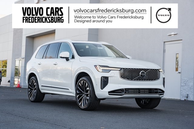 2025 Volvo XC90 Plus's photo