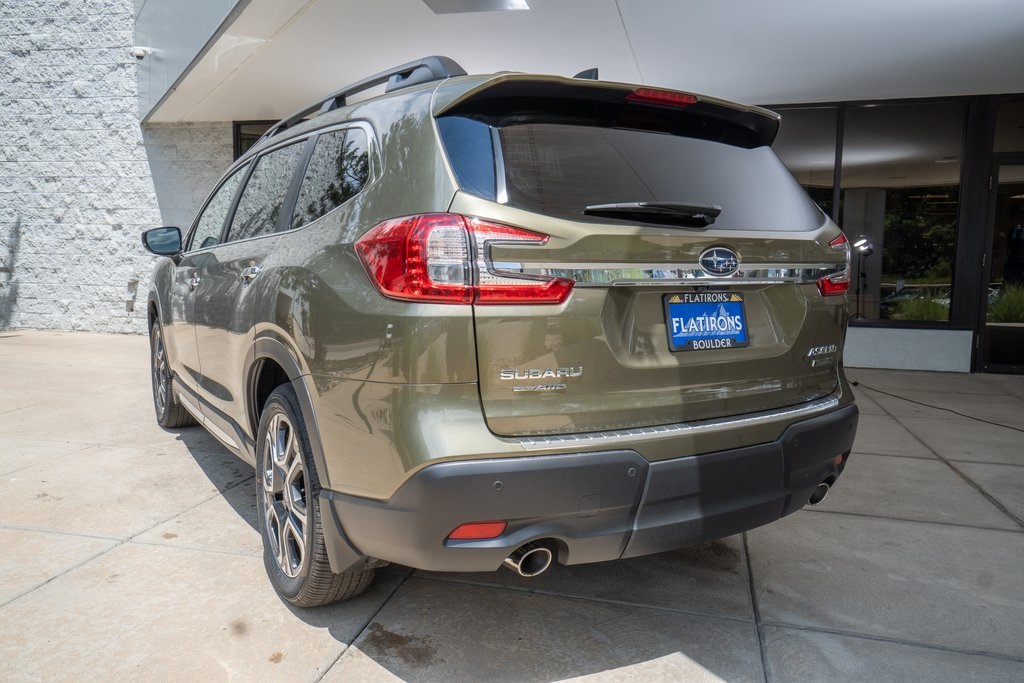 2025 Subaru Ascent Touring photo 3
