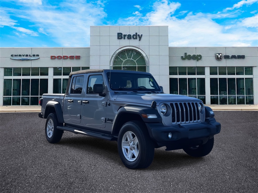 2020 Jeep Gladiator Sport S's photo