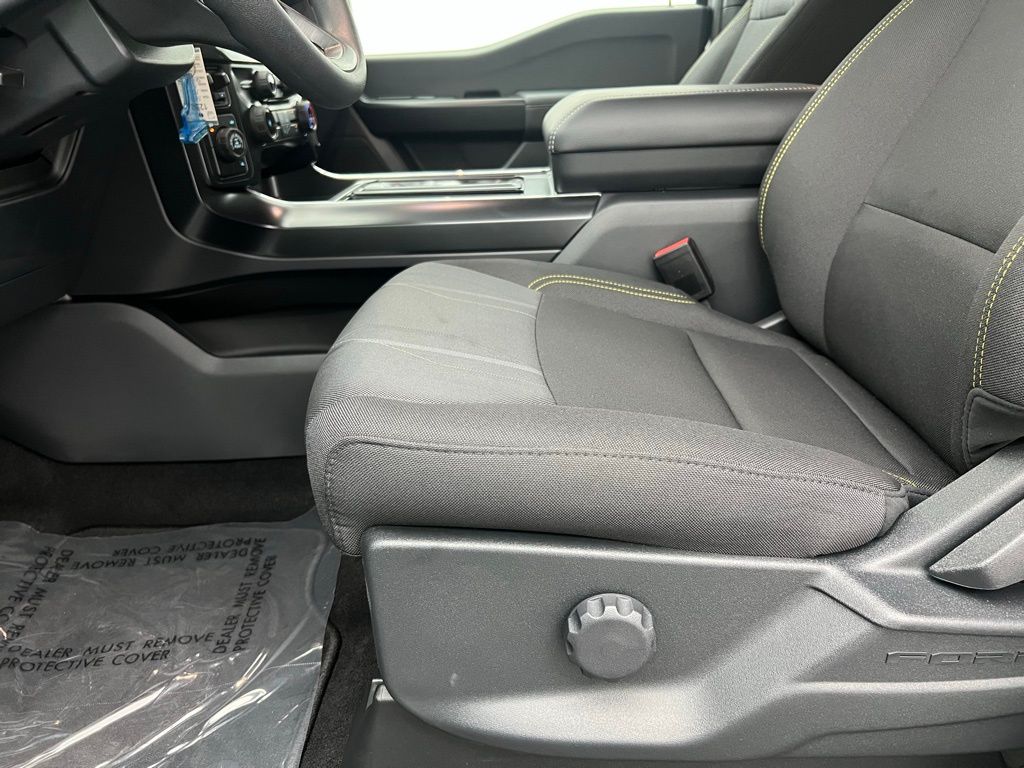 2025 Ford F-150 STX photo 19