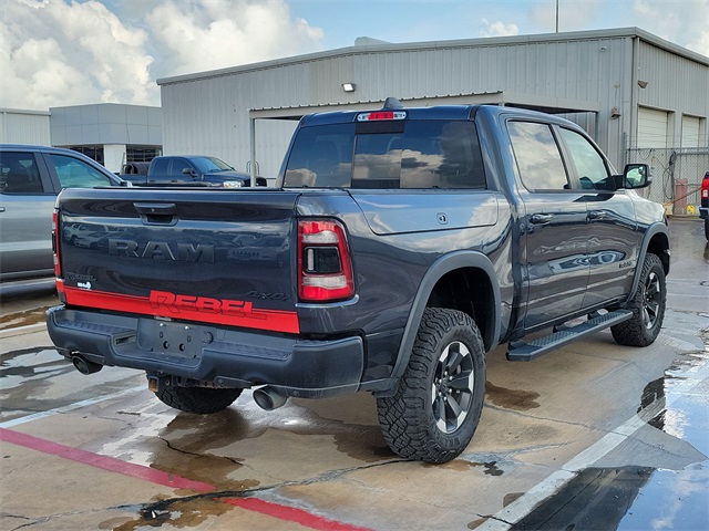 2020 Ram 1500 Rebel photo 3