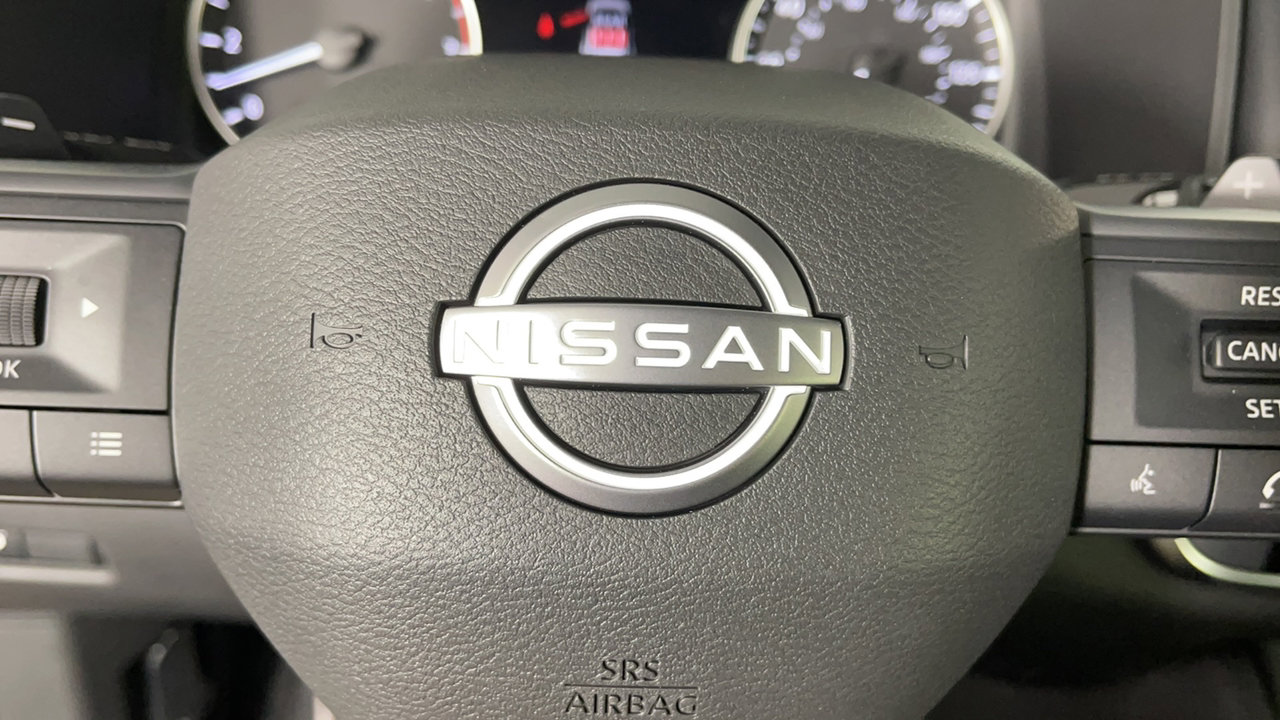 2025 Nissan Rogue SV photo 25