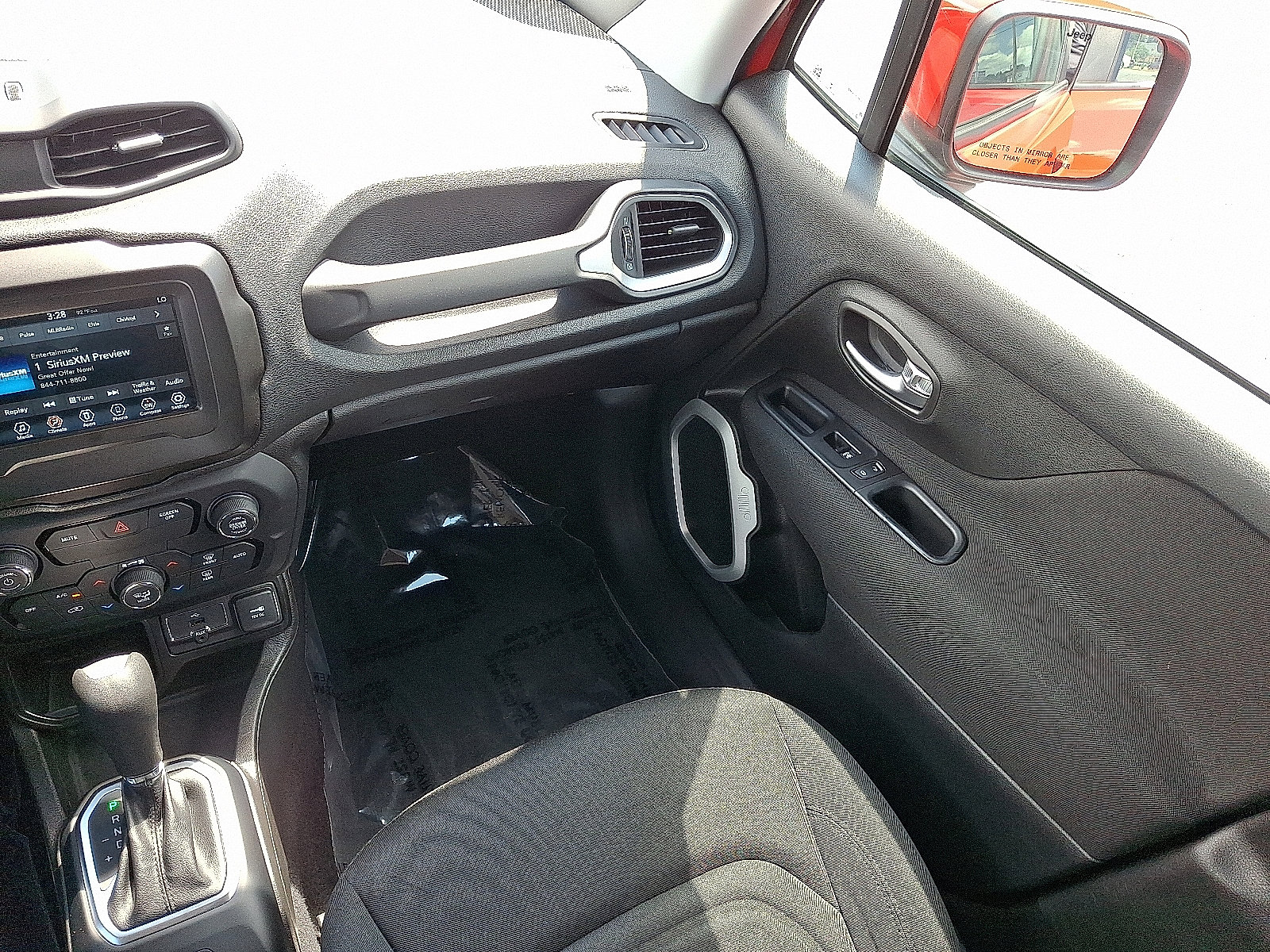2020 Jeep Renegade Latitude photo 12
