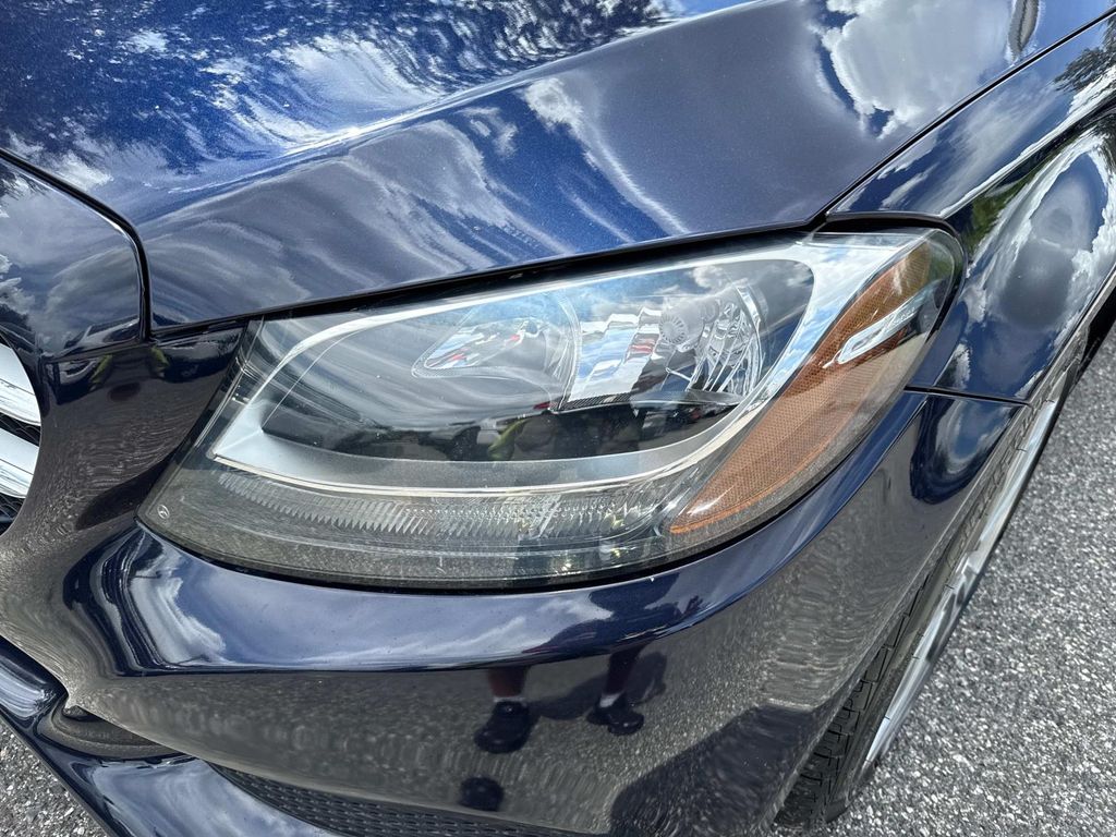 2016 Mercedes Benz C 300 photo 9