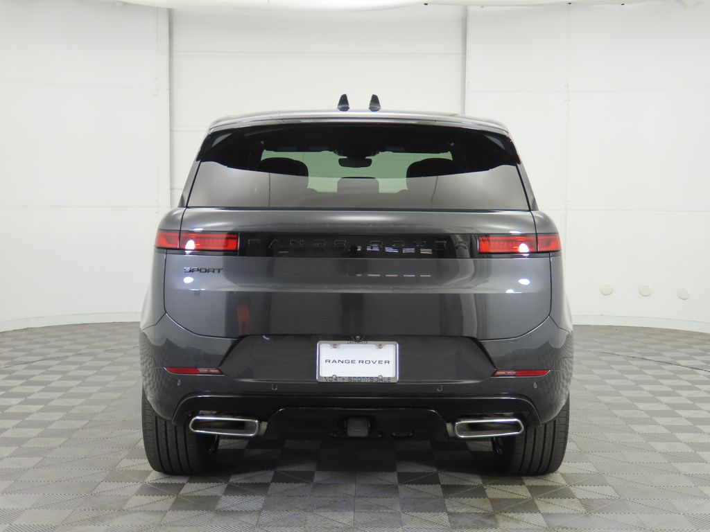 2025 Land Rover Range Rover Sport SE photo 4