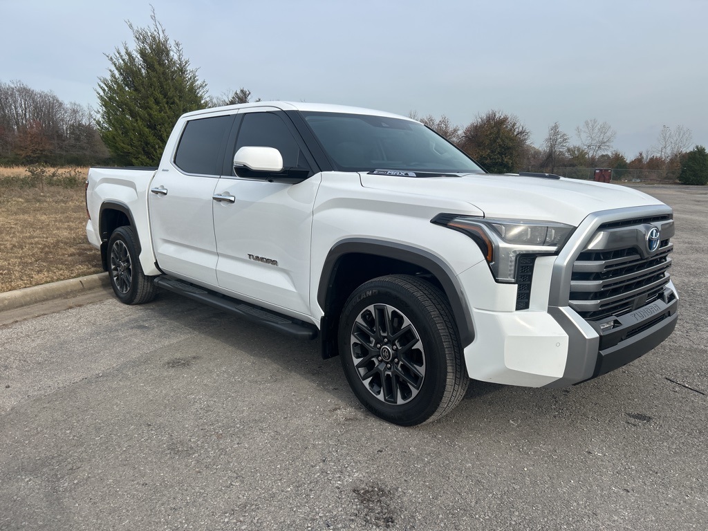 2024 Toyota Tundra Limited photo 3